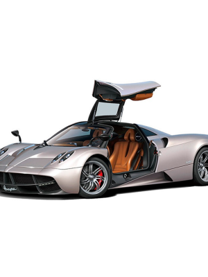 Figura Aoshima Pagani Huayra 02 Model Kit 1/24