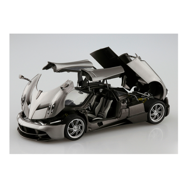 Figura Aoshima Pagani Huayra 02 Model Kit 1/24